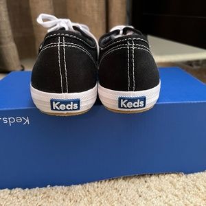 KEDS Champion Black Canvas Tennis Shoes Sz7